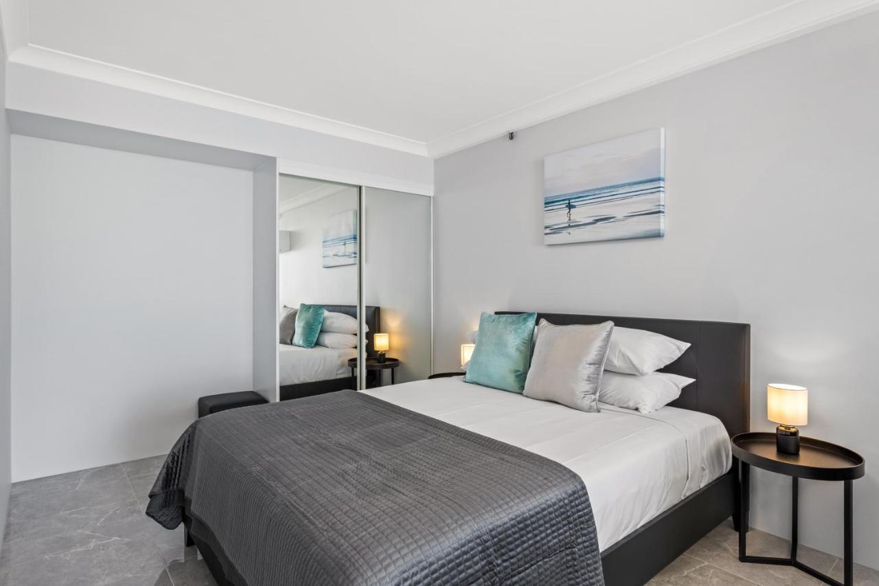 Apartment Oceanfront Studio With Pools, Gym & Tennis Court